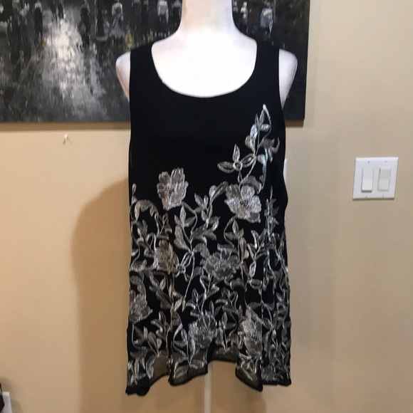 Alfani Woman Black and Silver Metallic Floral Asymmetrical Hem Swing Top-Size 1X - Picture 1 of 9
